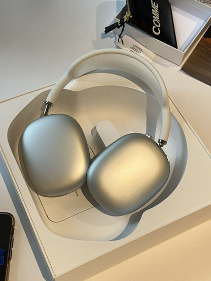 🎧 P9 Wireless Headphones – Pure Sound, Pure Freedom